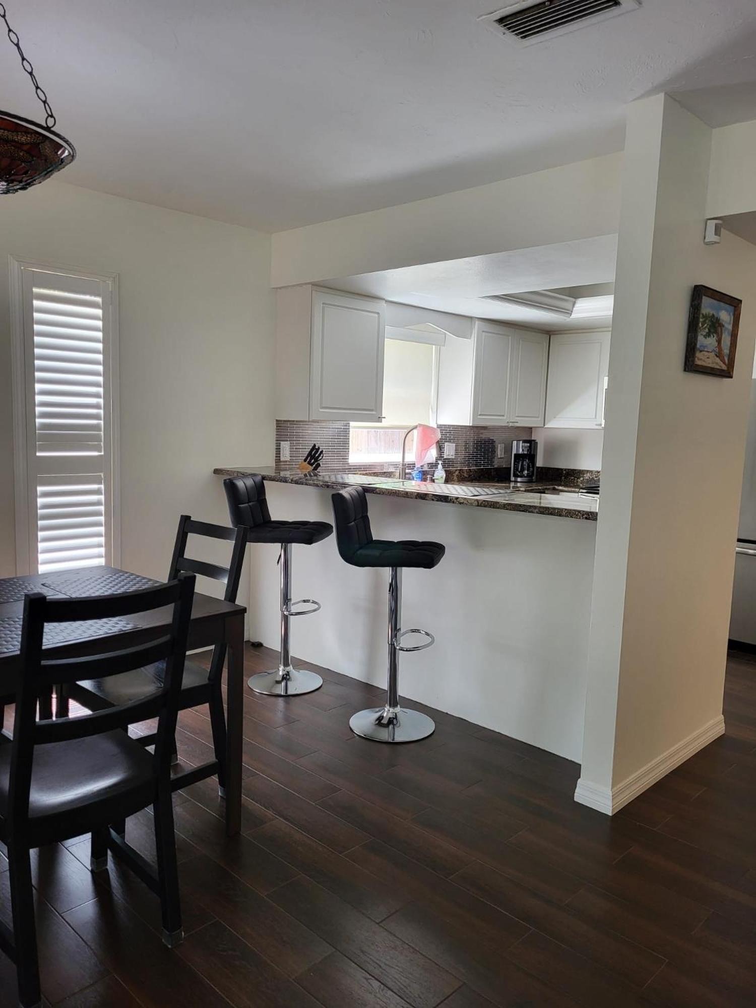 Comfortable Home, Heated Salt-cell Pool, 10 Min To Hébergement de vacances Sarasota